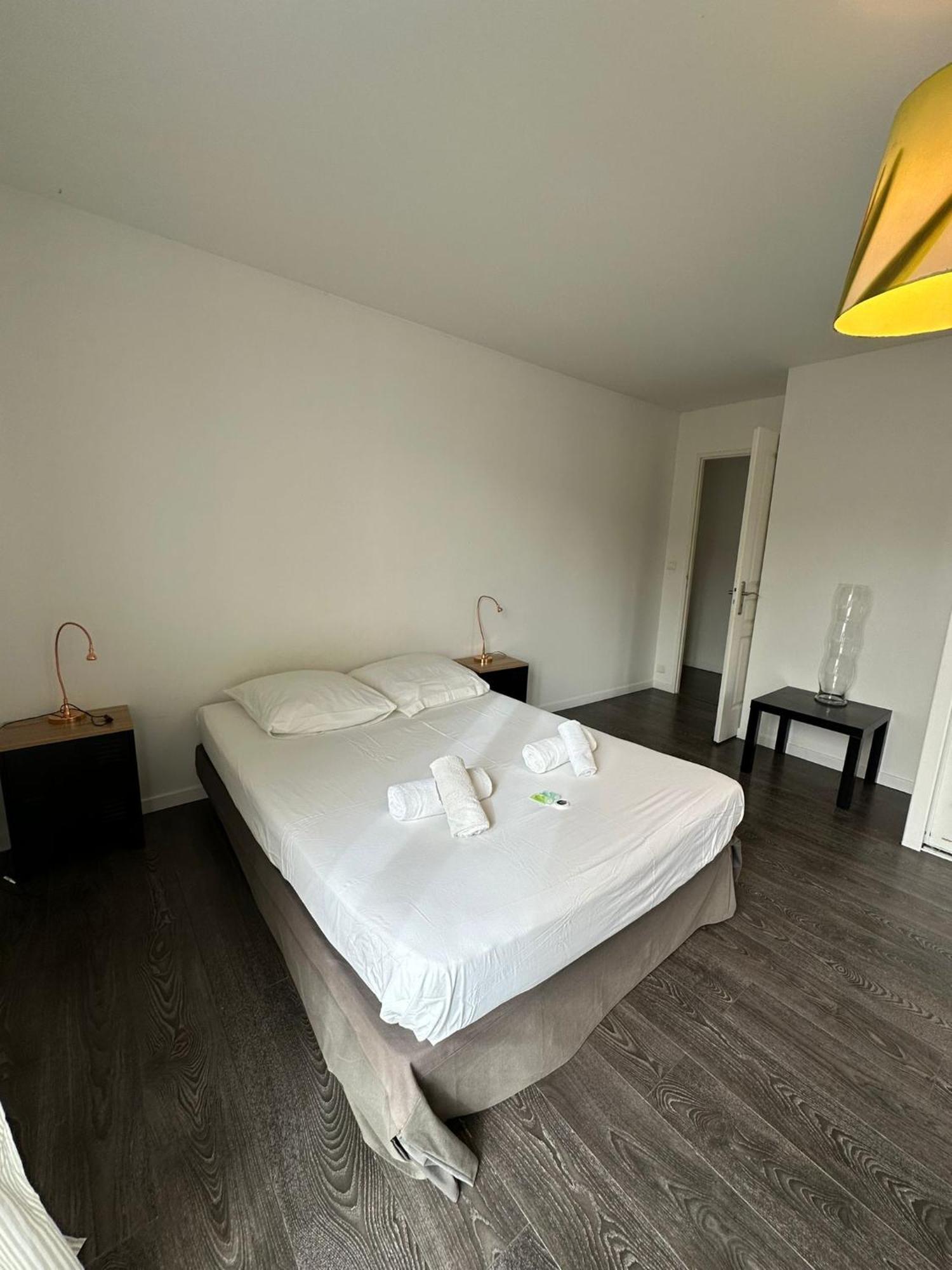 Villa Constance 3 Antibes - Spacieux Logement En Dernier Etage Экстерьер фото